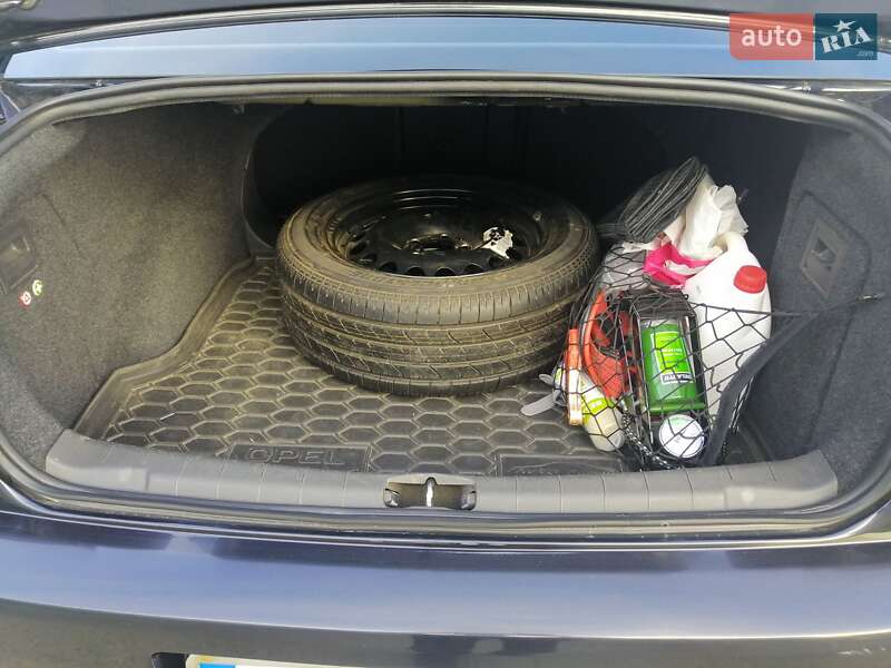 Седан Opel Vectra 2006 в Киеве