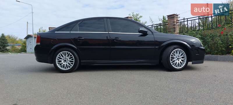 Лифтбек Opel Vectra 2003 в Полтаве