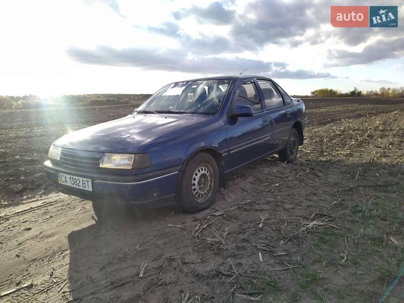 Седан Opel Vectra 1990 в Черкассах фото 4 Седан Opel Vectra 1990 в Черкассах