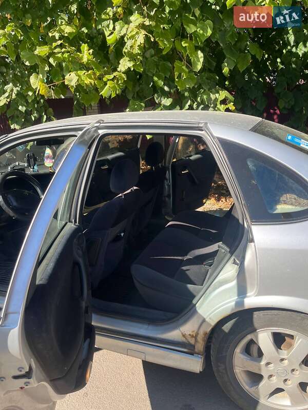 Седан Opel Vectra 2001 в Коростені