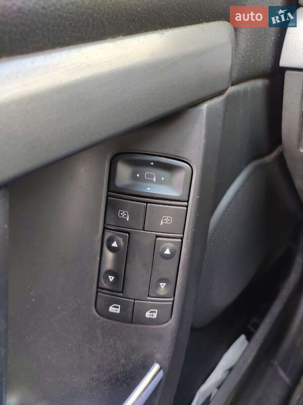 Седан Opel Vectra 2006 в Ровно