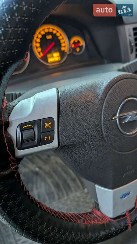 Седан Opel Vectra 2005 в Каменском