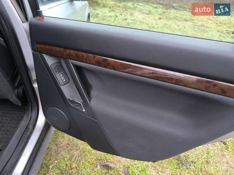 Універсал Opel Vectra 2004 в Черкасах