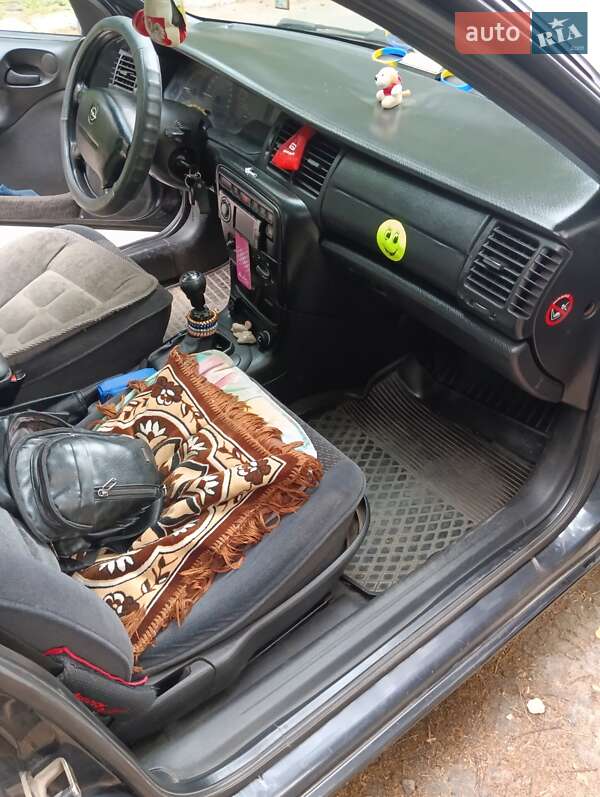 Седан Opel Vectra 1997 в Ярмолинцях фото 16 Седан Opel Vectra 1997 в Ярмолинцях