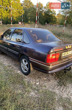Седан Opel Vectra 1993 в 