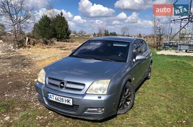 Хэтчбек Opel Vectra 2004 в 