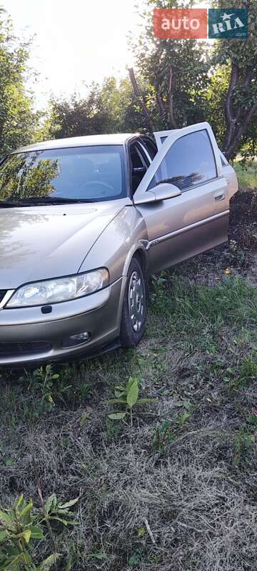 Седан Opel Vectra 1996 в Полтаве