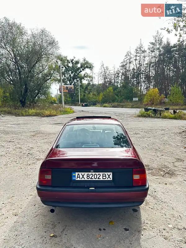 Opel Vectra 1992 VIN W0L000087N5173195 фото оголошення 5 з 50
