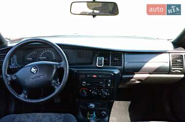 Седан Opel Vectra 1996 в 