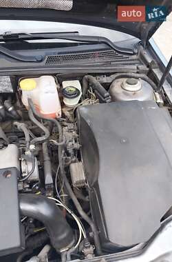 Седан Opel Vectra 2003 в 
