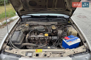 Седан Opel Vectra 1994 в 