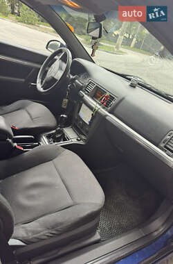 Лифтбек Opel Vectra 2006 в 