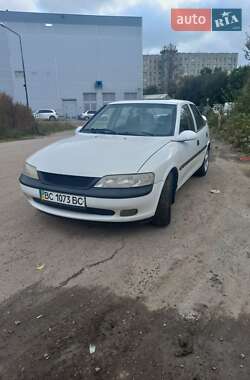 Лифтбек Opel Vectra 1996 в 