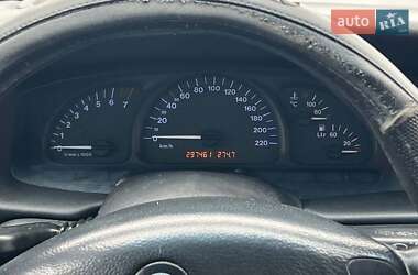 Лифтбек Opel Vectra 2000 в 