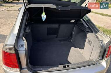 Лифтбек Opel Vectra 2003 в 