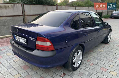 Седан Opel Vectra 1996 в 