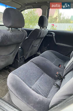 Универсал Opel Vectra 2000 в 