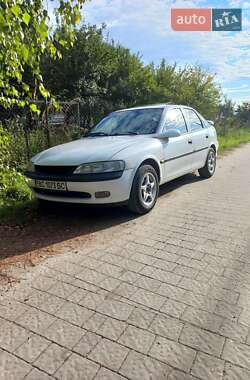 Лифтбек Opel Vectra 1996 в Львове