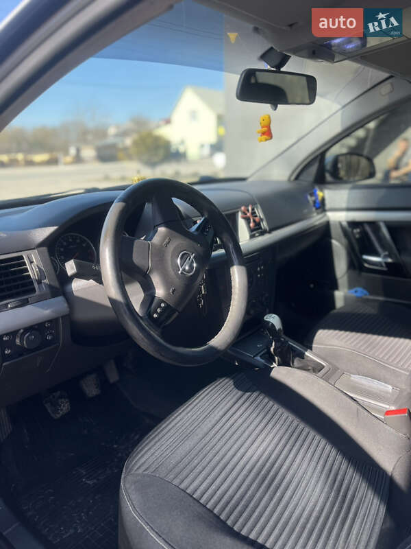 Седан Opel Vectra 2003 в Тернополе фото 9 Седан Opel Vectra 2003 в Тернополе