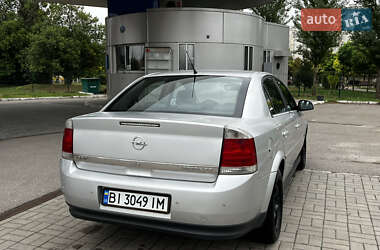 Седан Opel Vectra 2005 в  фото 11 Седан Opel Vectra 2005 в