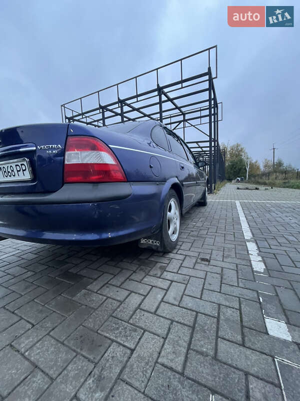 Седан Opel Vectra 1996 в Луцке