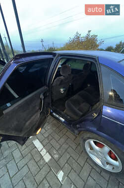 Седан Opel Vectra 1996 в 