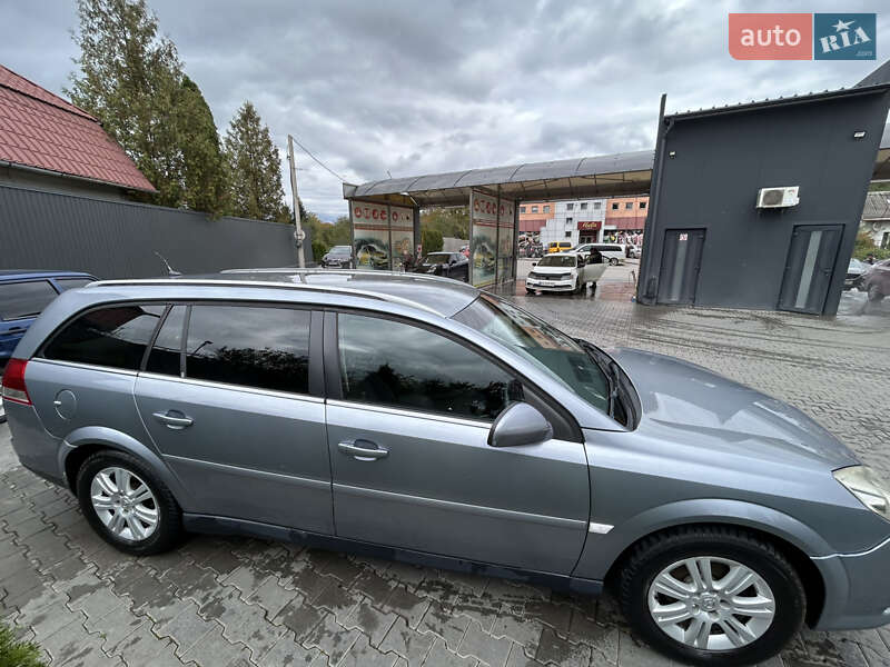 Универсал Opel Vectra 2007 в Черновцах