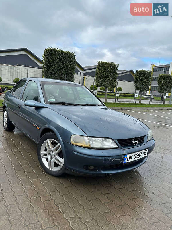 Седан Opel Vectra 1998 в Бродах
