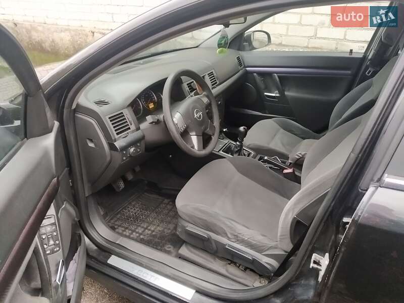 Универсал Opel Vectra 2004 в Житомире фото 9 Универсал Opel Vectra 2004 в Житомире