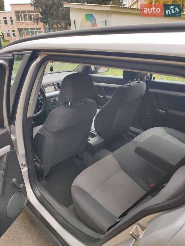 Універсал Opel Vectra 2005 в Харкові