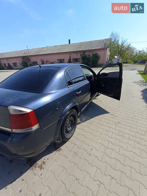 Седан Opel Vectra 2002 в Івано-Франківську