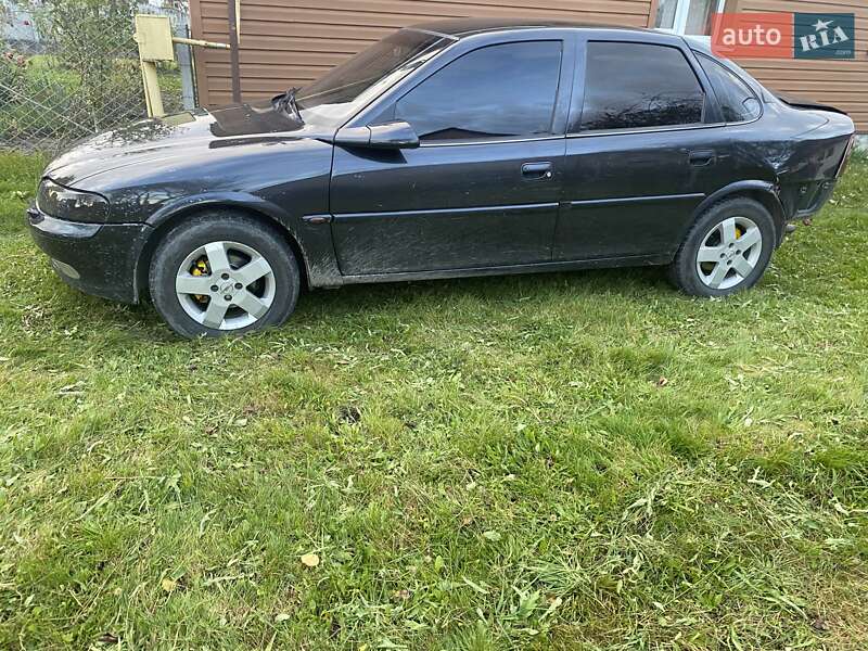 Седан Opel Vectra 1998 в Рокитном