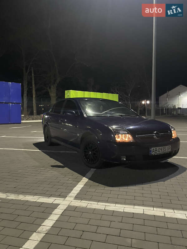 Седан Opel Vectra 2004 в Черкассах