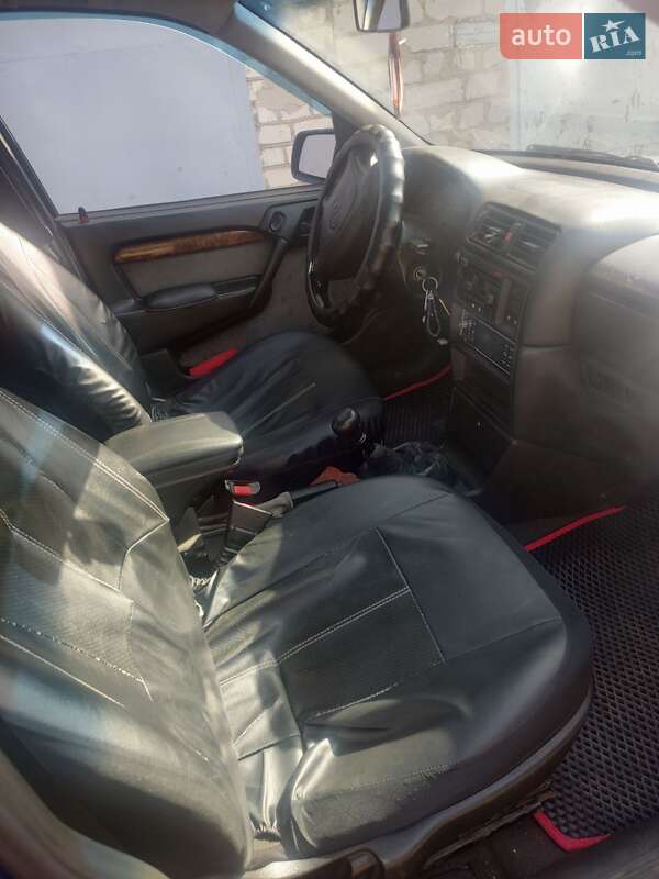 Седан Opel Vectra 1991 в Шостке