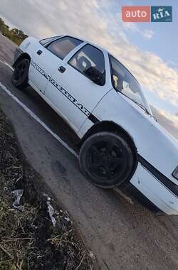 Седан Opel Vectra 1989 в  фото 6 Седан Opel Vectra 1989 в
