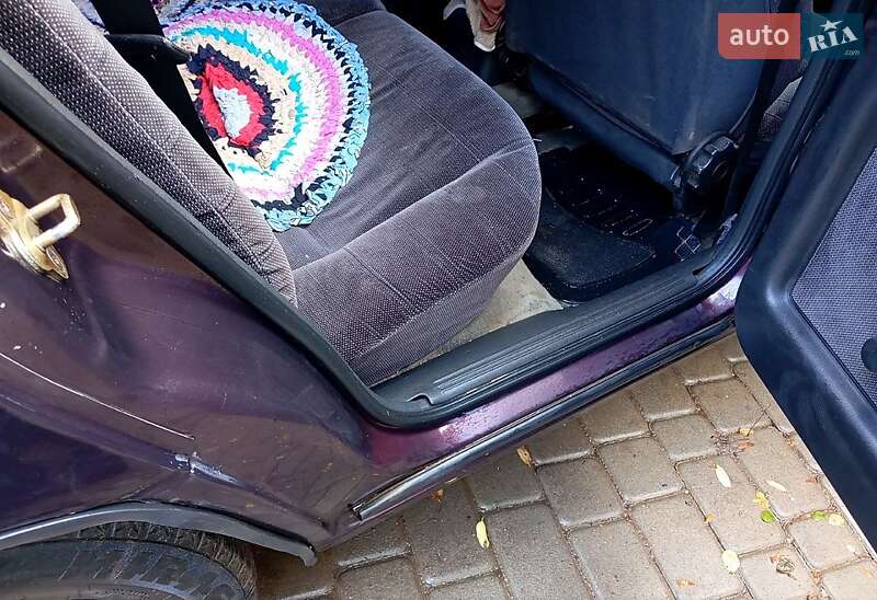 Седан Opel Vectra 1990 в Новоукраинке