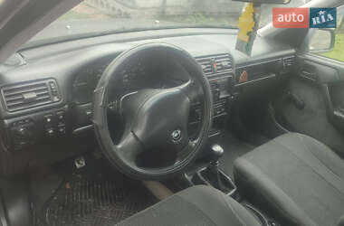 Седан Opel Vectra 1991 в  фото 4 Седан Opel Vectra 1991 в