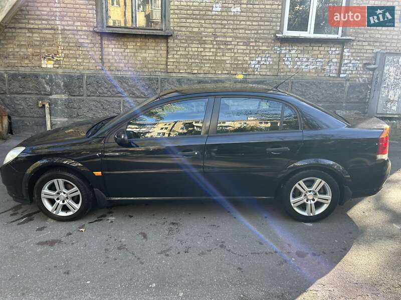 Седан Opel Vectra 2006 в Киеве
