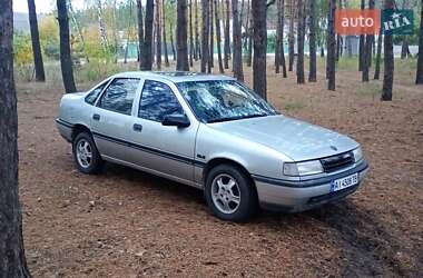 Седан Opel Vectra 1990 в Киеве
