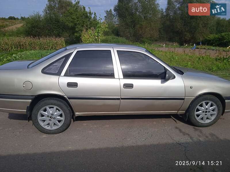 Седан Opel Vectra 1993 в Львове фото 4 Седан Opel Vectra 1993 в Львове