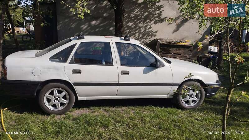 Седан Opel Vectra 1990 в Луцьку фото 4 Седан Opel Vectra 1990 в Луцьку
