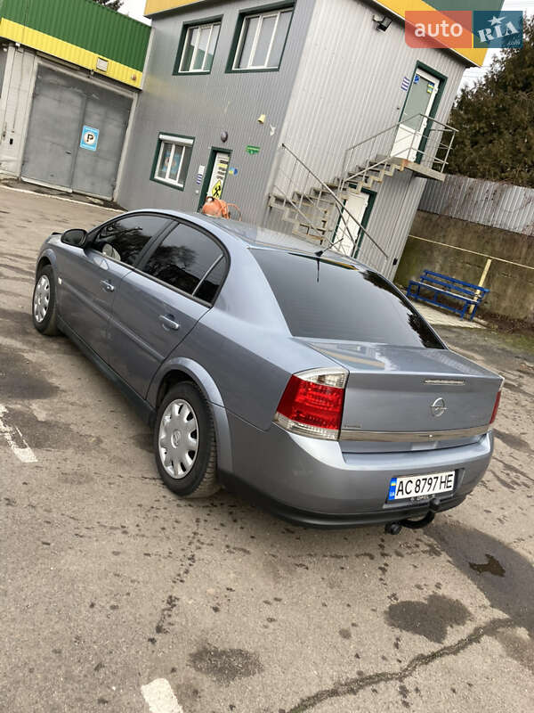 Седан Opel Vectra 2003 в Луцке
