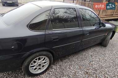 Седан Opel Vectra 1997 в  фото 6 Седан Opel Vectra 1997 в