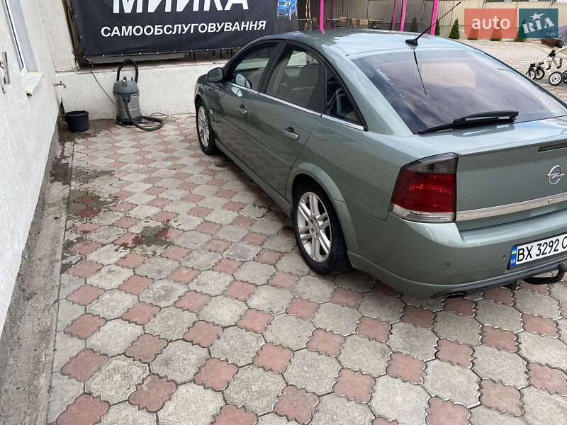 Лифтбек Opel Vectra 2003 в Каменец-Подольском