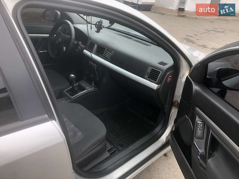 Седан Opel Vectra 2005 в Виннице