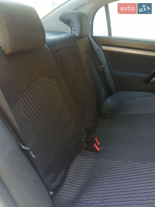 Седан Opel Vectra 2007 в Бориславе