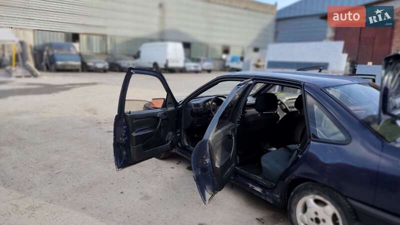 Седан Opel Vectra 1991 в Ивано-Франковске