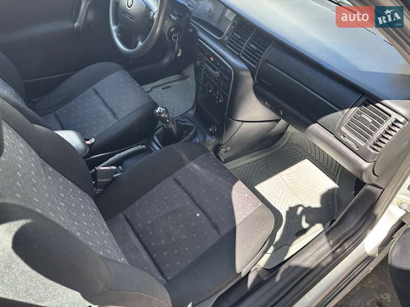 Седан Opel Vectra 2001 в Конотопе фото 11 Седан Opel Vectra 2001 в Конотопе