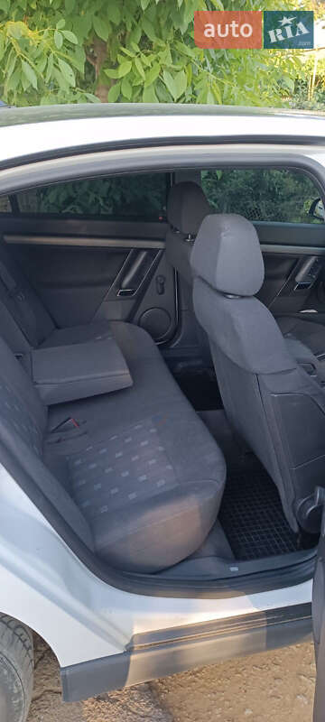 Седан Opel Vectra 2003 в Березовке фото 6 Седан Opel Vectra 2003 в Березовке
