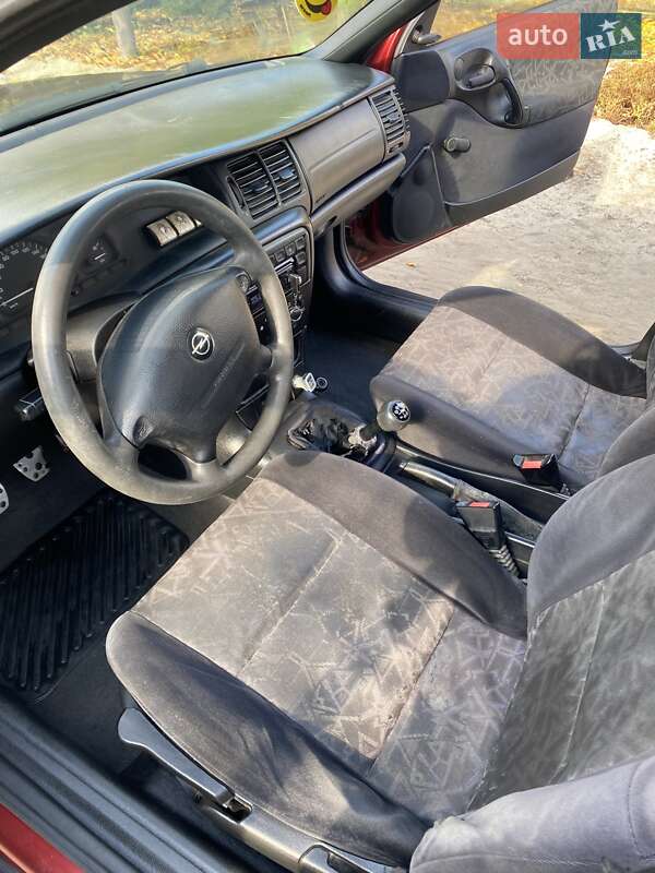 Седан Opel Vectra 1998 в Харкові фото 9 Седан Opel Vectra 1998 в Харкові